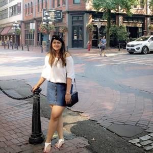 Meet your Posher, Akanksha